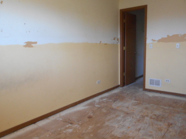 4035 Gregory Dr, Zion, IL 60099 photo 7