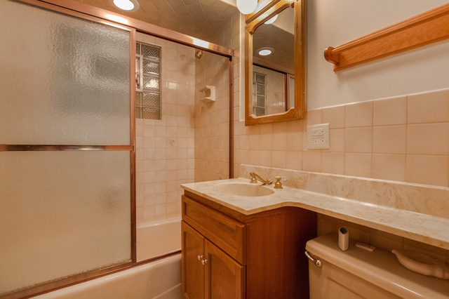 934 Alfini Dr, Des Plaines, IL 60016 photo 16