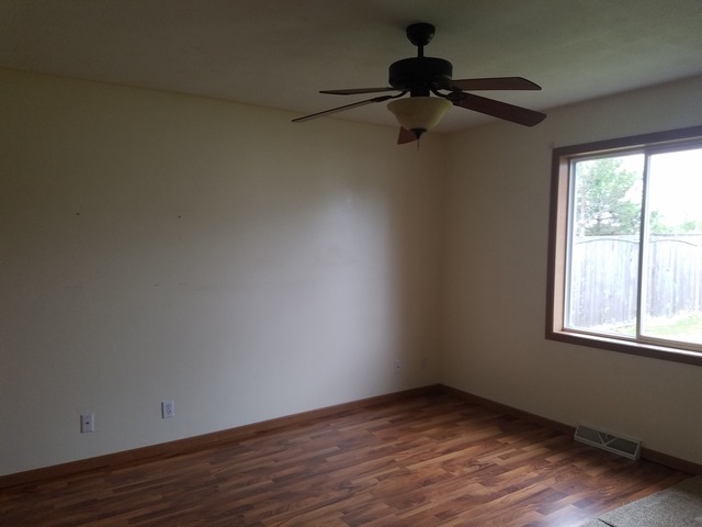 1409 9th St, Harvard, IL 60033 photo 5