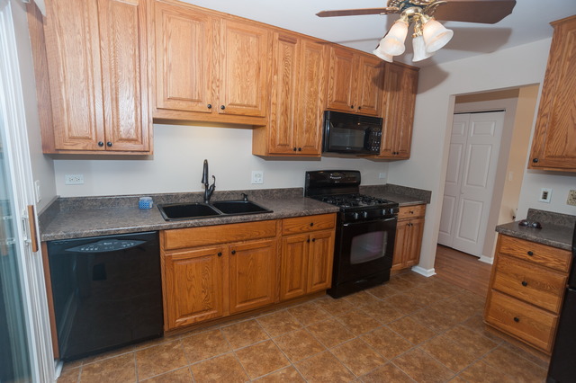 828 Grant St, Bartlett, IL 60103 photo 8