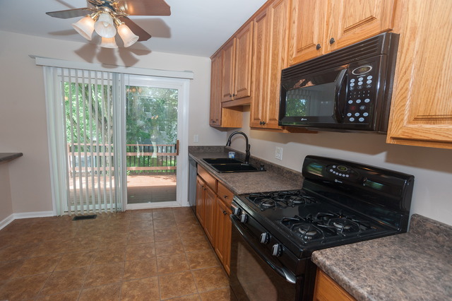 828 Grant St, Bartlett, IL 60103 photo 10