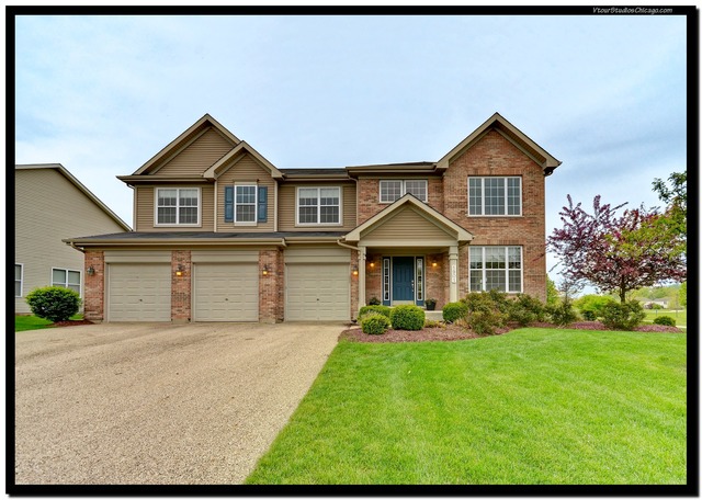 1901 Blue Heron Cir, Bartlett, IL 60103 photo 1