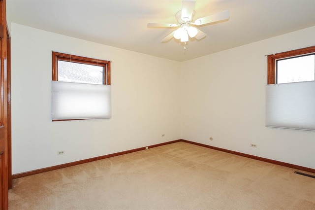 1640 Charlemagne Dr, Hoffman Estates, IL 60192 photo 16