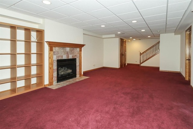 1640 Charlemagne Dr, Hoffman Estates, IL 60192 photo 21