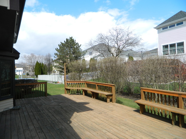 1640 Charlemagne Dr, Hoffman Estates, IL 60192 photo 24