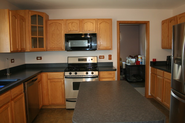 2105 Hemlock Dr, Mchenry, IL 60050 photo 4