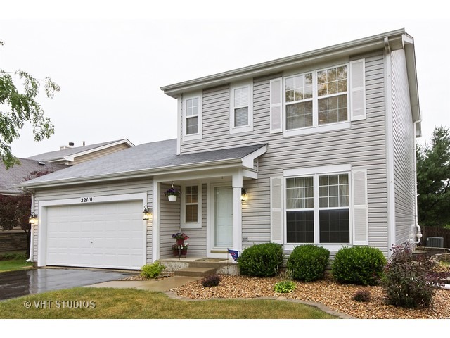 22110 W Pasadena Dr, Plainfield, IL 60544 photo 1