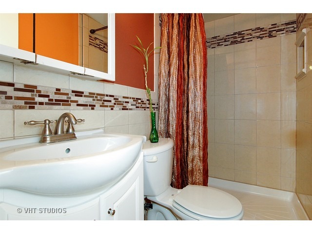 1920 Chippendale Rd, Hoffman Estates, IL 60169 photo 10
