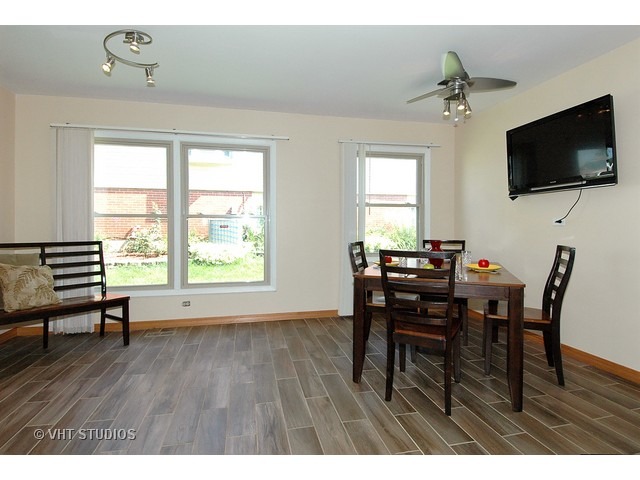 1920 Chippendale Rd, Hoffman Estates, IL 60169 photo 5