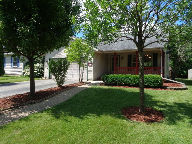 405 Forest View Dr, Genoa, IL 60135 photo 1
