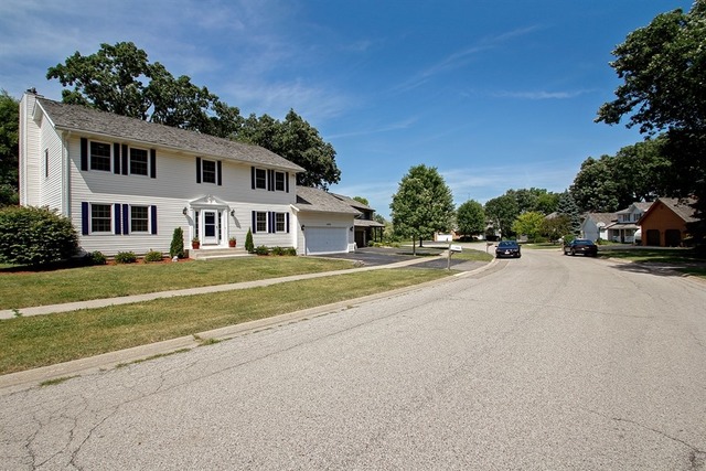 17570 Hawk Ct, Gurnee, IL 60031 photo 15