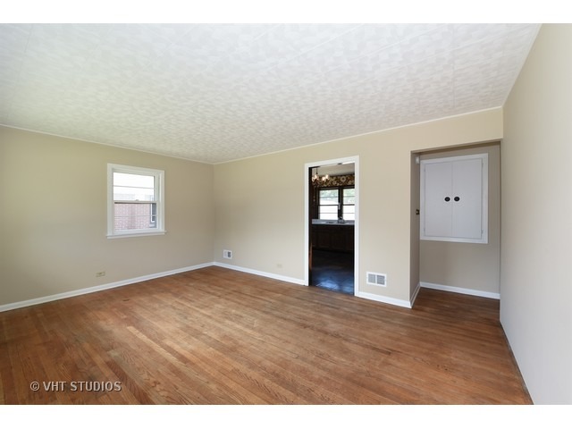 1212 N Lind Ave, Berkeley, IL 60163 photo 2