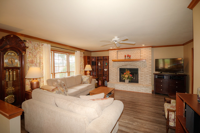 24906 W Illini Dr, Plainfield, IL 60544 photo 9