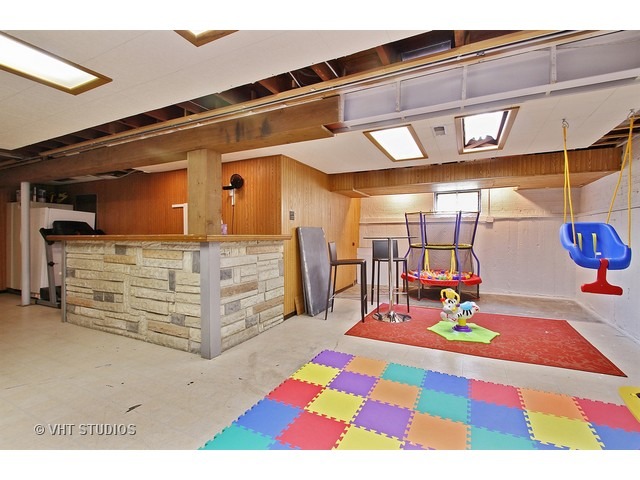 2055 Sherwin Ave, Des Plaines, IL 60018 photo 14