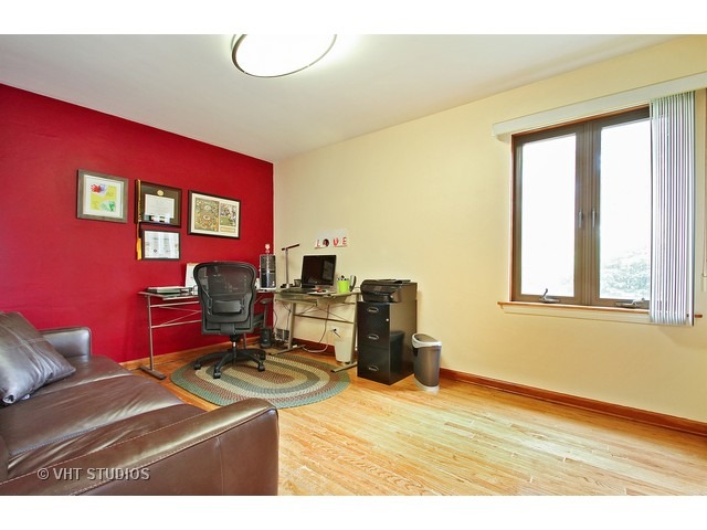 2055 Sherwin Ave, Des Plaines, IL 60018 photo 11