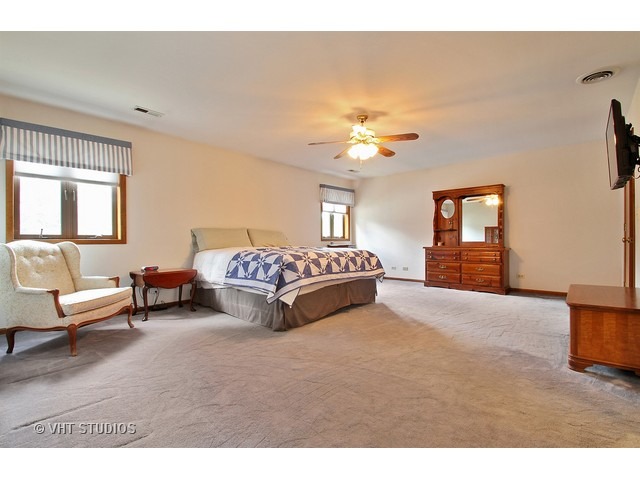 2055 Sherwin Ave, Des Plaines, IL 60018 photo 7