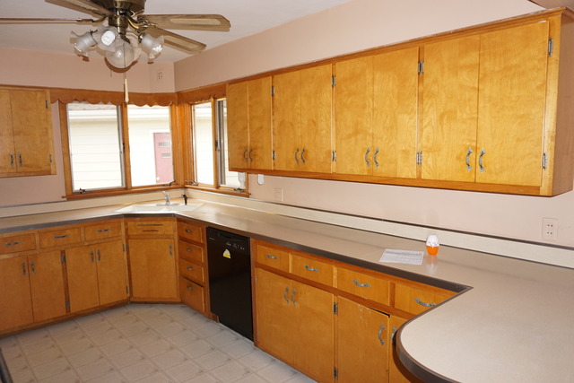 333 Oneill St, Joliet, IL 60436 photo 4
