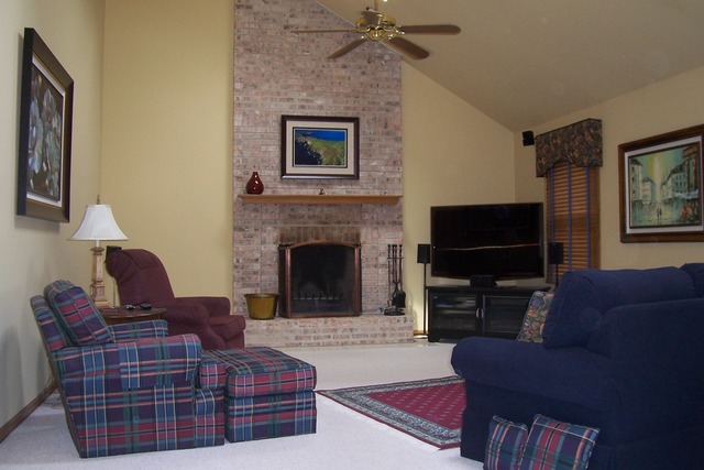 193 Wilcox Dr, Bartlett, IL 60103 photo 8