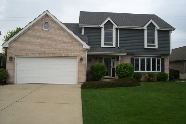 193 Wilcox Dr, Bartlett, IL 60103 photo 1