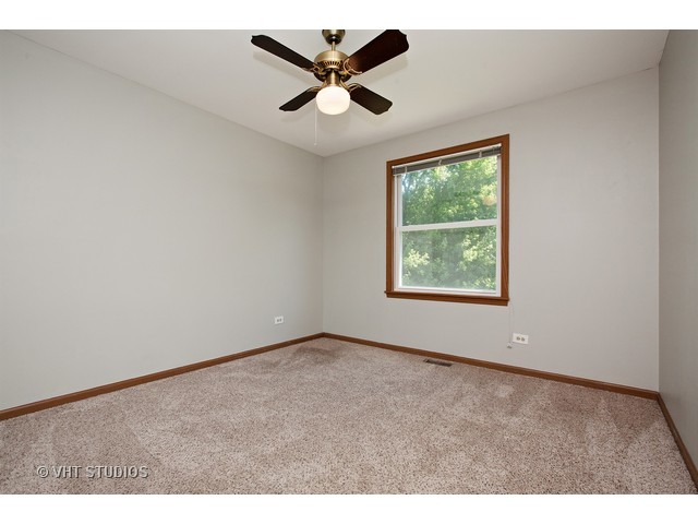 1615 Riverwood Dr, Algonquin, IL 60102 photo 12