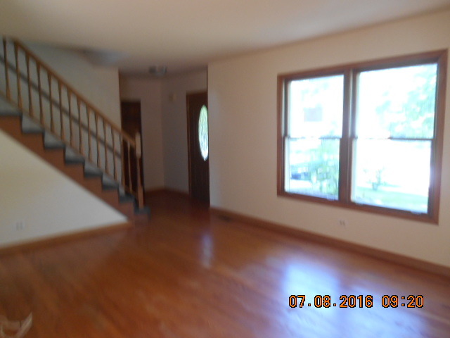 1425 N Parkview Ter, Algonquin, IL 60102 photo 3