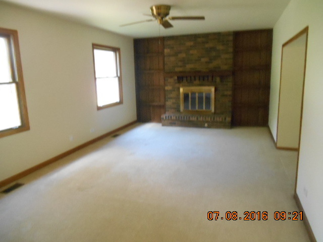 1425 N Parkview Ter, Algonquin, IL 60102 photo 5