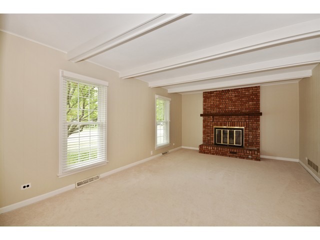 2001 Somerset Ln, Wheaton, IL 60189 photo 11