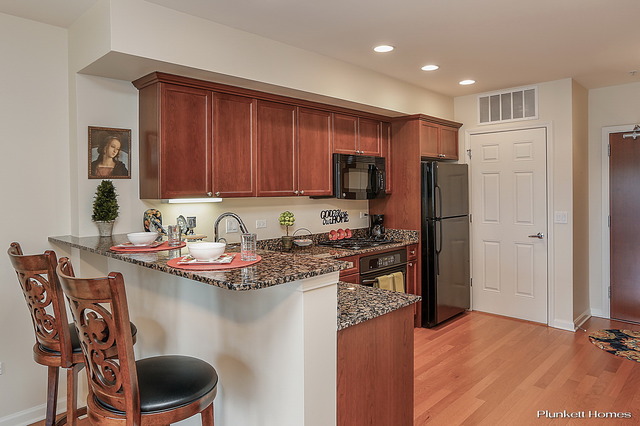 255 E Liberty Dr #403-2, Wheaton, IL 60187 photo 6
