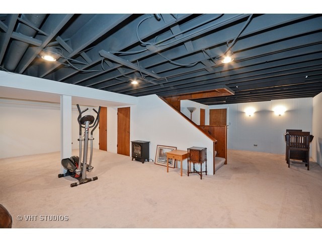 28 W571 Pamela Ct, West Chicago, IL 60185 photo 12