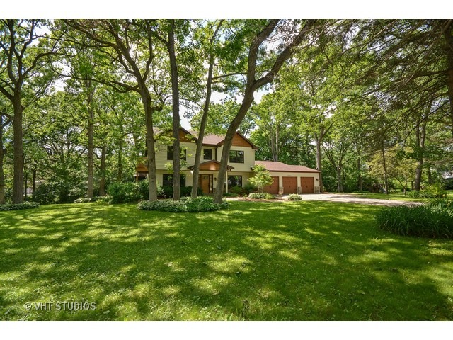 28 W571 Pamela Ct, West Chicago, IL 60185 photo 2