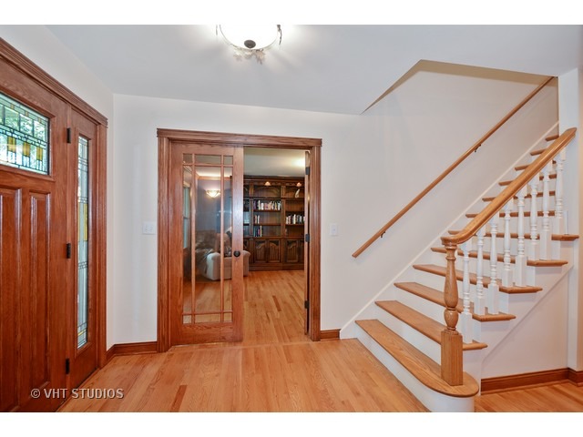 28 W571 Pamela Ct, West Chicago, IL 60185 photo 4