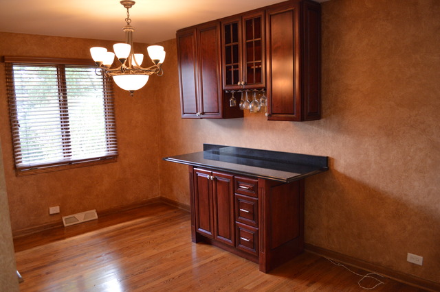 7715 Normandy Ave, Burbank, IL 60459 photo 3