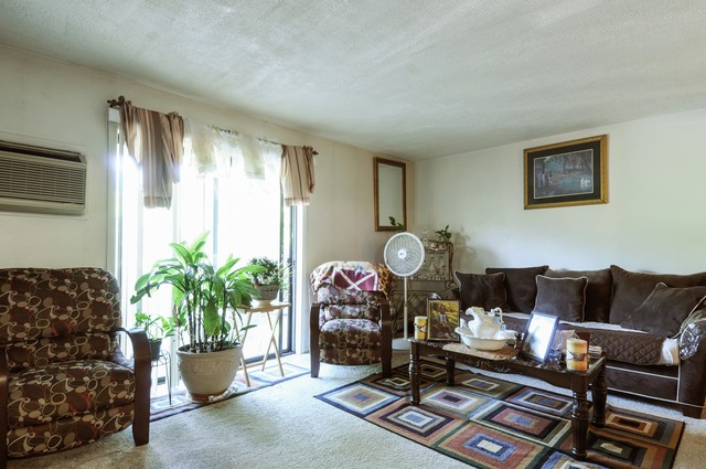 134 E Bailey Rd #J, Naperville, IL 60565 photo 3