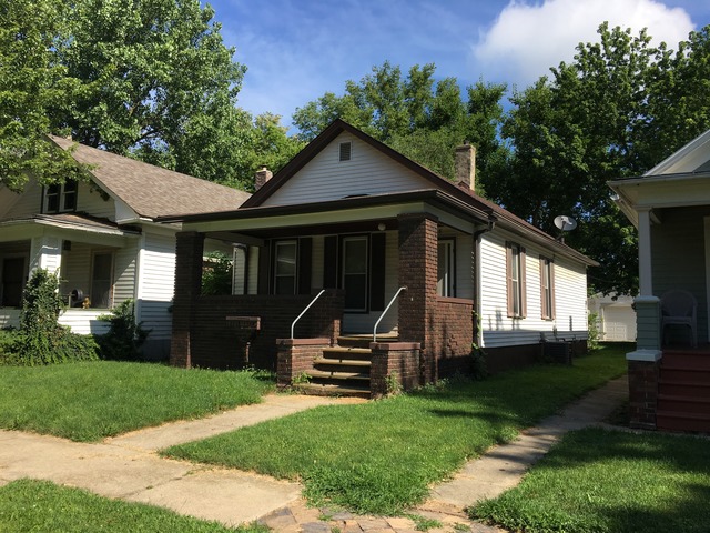 308 E Superior St, Ottawa, IL 61350 photo 2