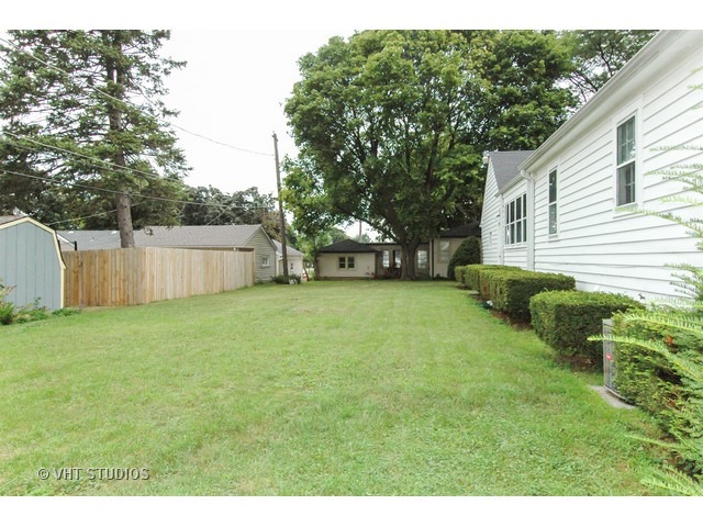 112 S Worth Ave, Elgin, IL 60123 photo 24