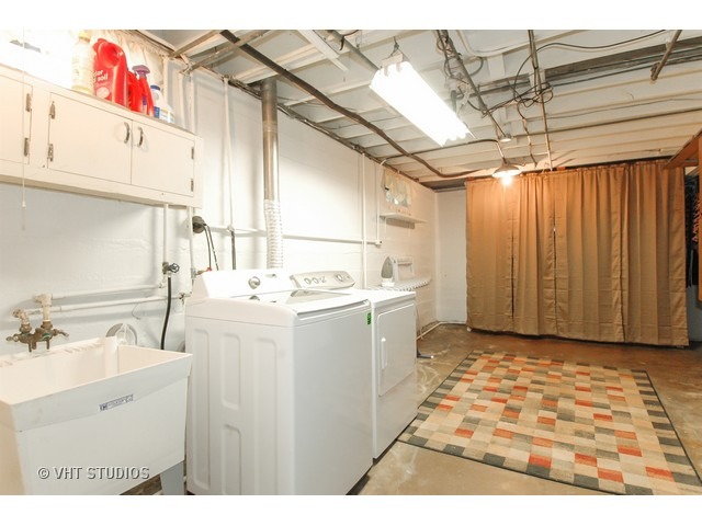 112 S Worth Ave, Elgin, IL 60123 photo 20