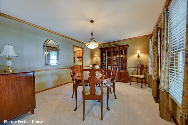 1844 Ranchview Dr, Naperville, IL 60565 photo 9