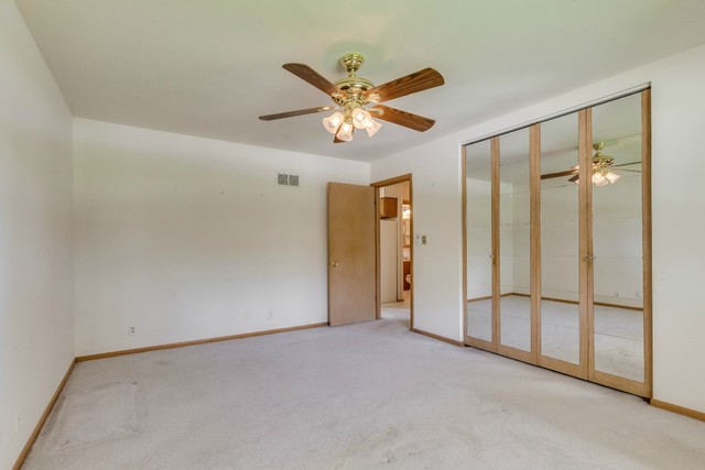 100 Hilltop Rd, Oakwood Hills, IL 60013 photo 12