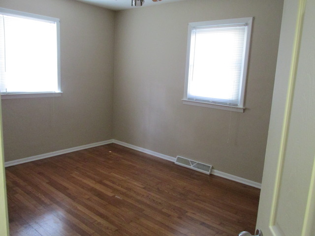 4314 Tompkins St, Gary, IN 46408 photo 9