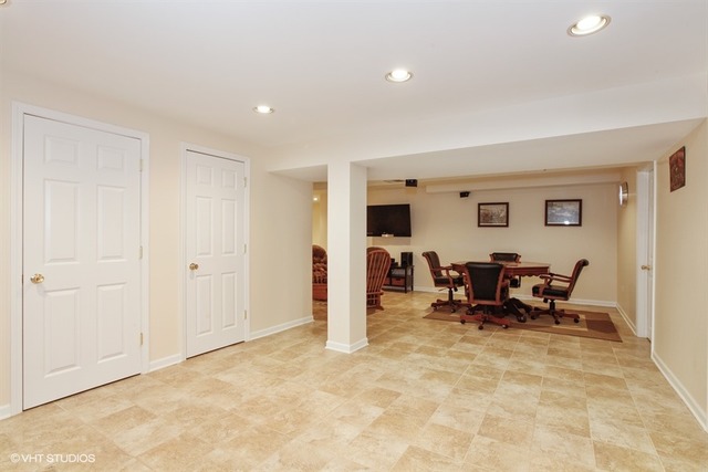 11922 S Wolf Dr, Plainfield, IL 60585 photo 15