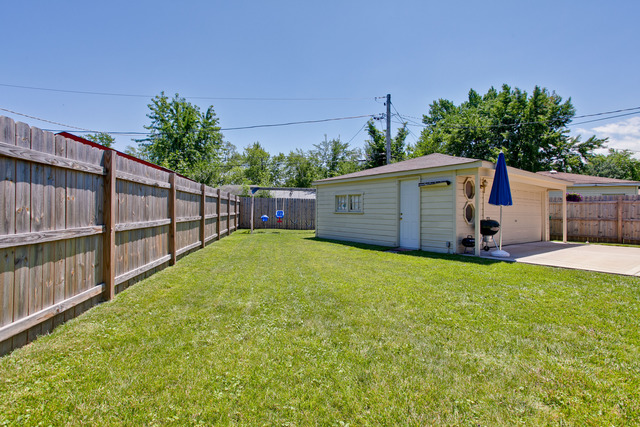 619 E Merle Ln, Wheeling, IL 60090 photo 14