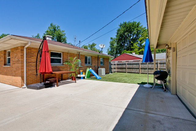 619 E Merle Ln, Wheeling, IL 60090 photo 18