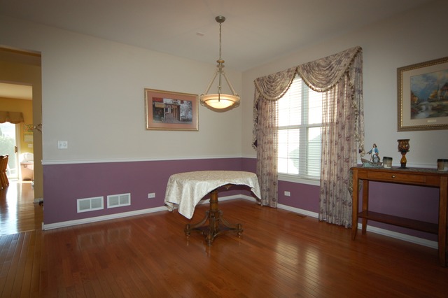 1787 Barnett Ln, Bartlett, IL 60103 photo 3