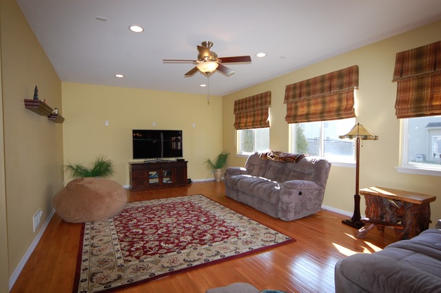 1787 Barnett Ln, Bartlett, IL 60103 photo 4