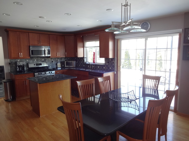 1374 Nightingale Ln, Bartlett, IL 60103 photo 6