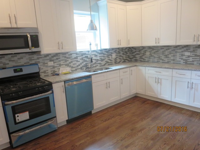 8221 S Champlain Ave, Chicago, IL 60619 photo 7