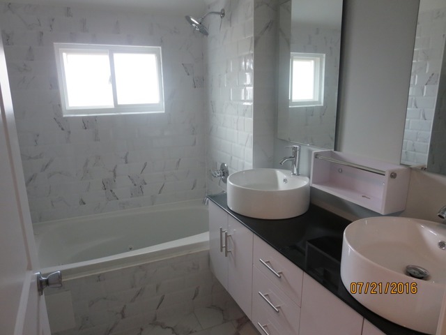 8221 S Champlain Ave, Chicago, IL 60619 photo 13