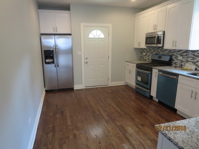 8221 S Champlain Ave, Chicago, IL 60619 photo 9