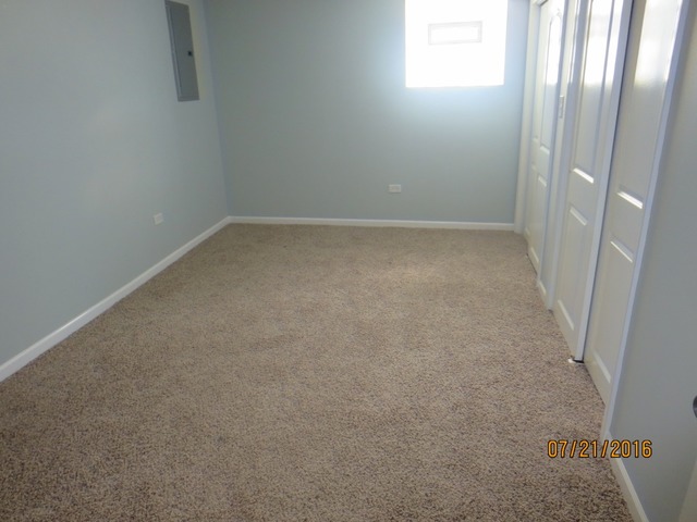 8221 S Champlain Ave, Chicago, IL 60619 photo 18