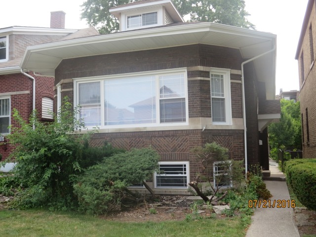 8221 S Champlain Ave, Chicago, IL 60619 photo 1